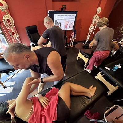 التدليك العميق بتقنية شياتسو والطب الرياضي