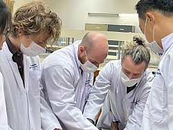 Klinisk palpationstræning på Det Medicinske Fakultet CMU