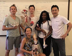 Internationale Studierende besuchen unsere renommierten Kurse