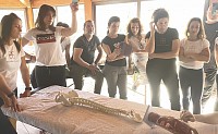 RSM-Studenten für dynamische myofasziale Entspannung in Italien
