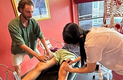 Palpation myofaszialer Verwachsungen