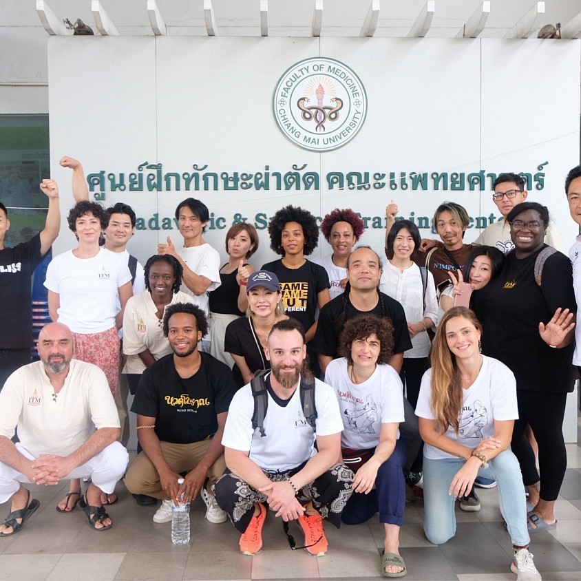 Cours d'anatomie cadavérique à la Faculté de médecine de l'Université de Chiang Mai