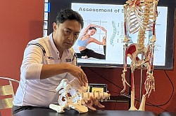 Massage sportif intégrant l'évaluation de la chaîne cinétique