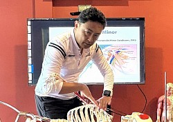 Palpation des adhérences myofasciales