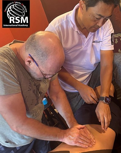 Pelepasan Myofascial Dinamis dan penilaian postur tubuh