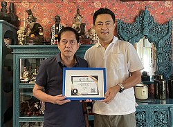 A sports massage clinic owner from the Philippines came to take private massage training