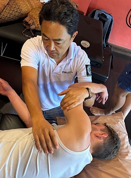 Remedial Massage for shoulder and leg pain