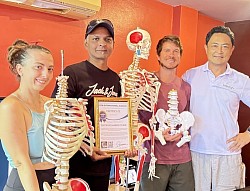 Massaggiatori terapeutici da tutto il mondo