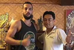 スペインのプロバスケット選手はRSMを選択