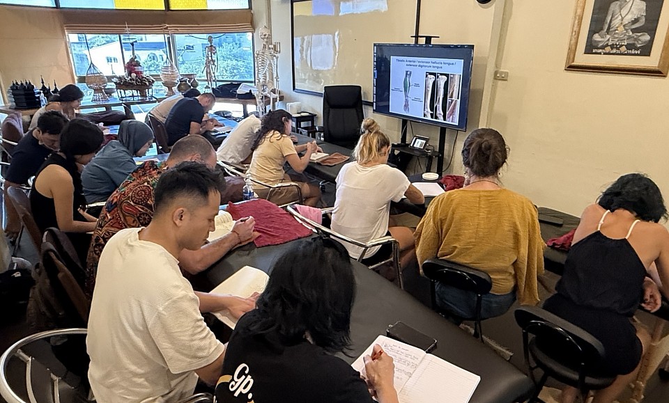 意欲的なマッサージセラピスト