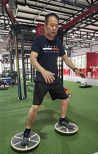 動的姿勢安定性評価