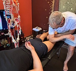 Pelajari palpasi lanjutan dalam suasana kelas kecil