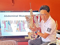 Beoordeling en neuromusculaire training voor bekkenstabiliteit