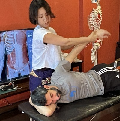 Curso de Massagem Terapêutica de Pontos-Gatilho