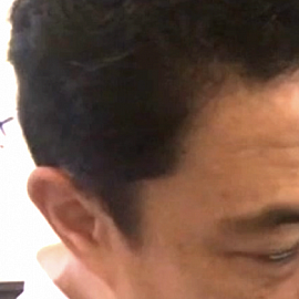 Hironori Ikeda 於手臂活動時觸診肩胛與胸廓